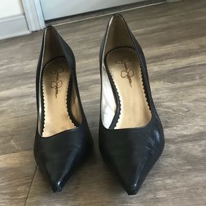 Jessica Simpson Classic Black Pumps